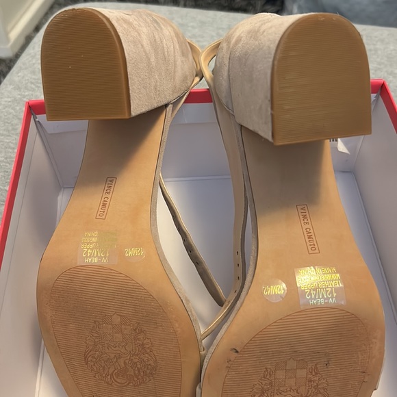 Vince Camuto Suede Heel - Picture 14 of 16